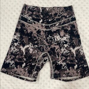 Ascend II volley short